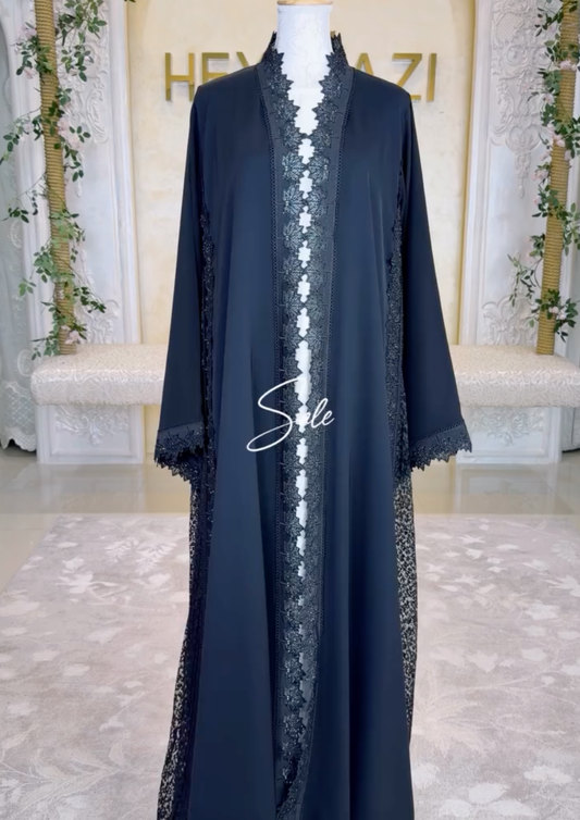 Aura Abaya